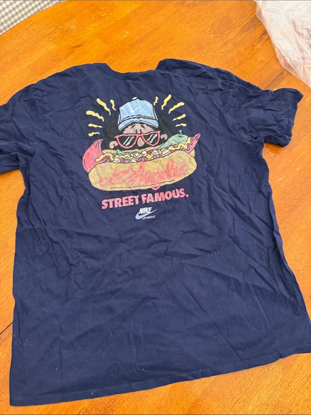 Nike Navy Short-Sleeve Tee with Small Multicolor Chest Graphic xl Los Angeles